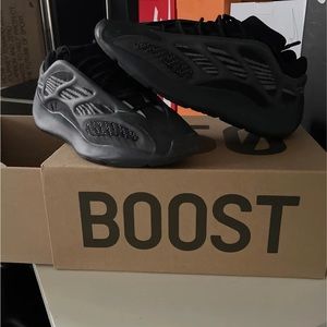 Yeezy boost 750 glow in the dark